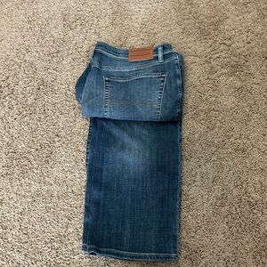 Lucky Brand Men’s 363 Vintage Straight Jeans
